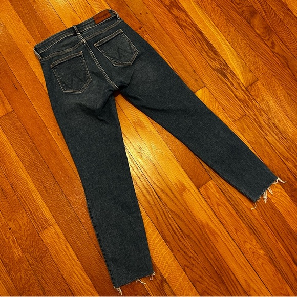 Wrangler cropped raw-hem skinny jeans - Picture 3 of 13